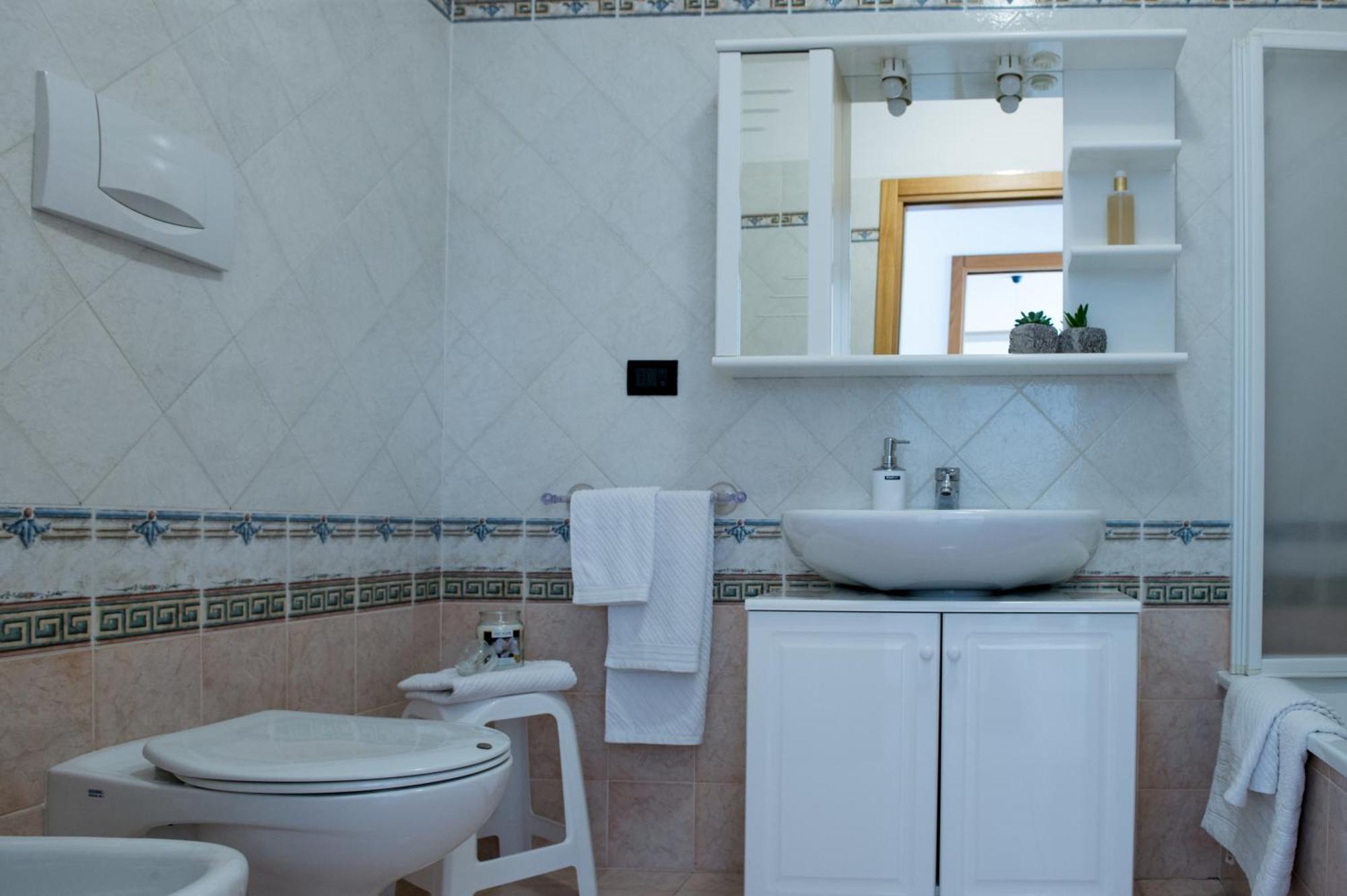 Appartamento Peler13 Con Balcone E Parcheggio ريفا ديل غاردا المظهر الخارجي الصورة